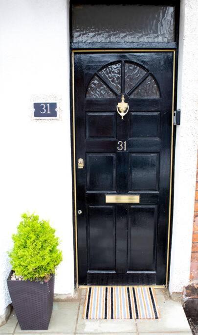 Cheerful 2 Bedroom House In The Heart Of Belfast Exterior photo